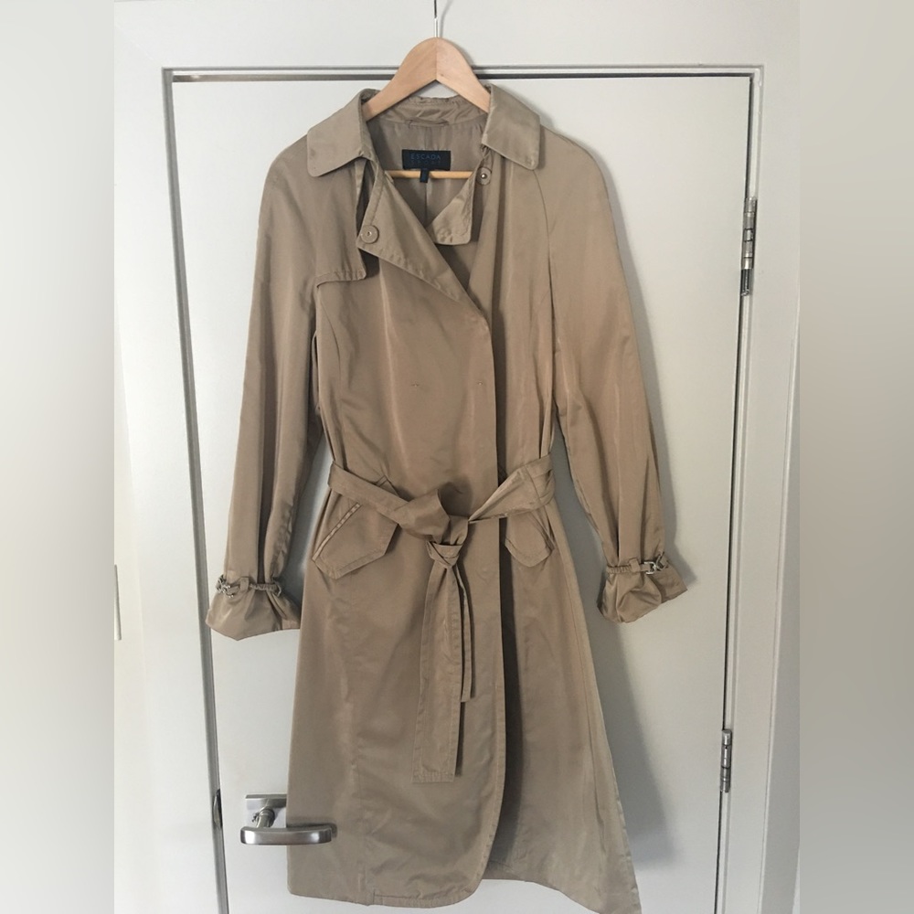 Escada rain coat